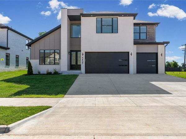 4427 S 88th Street, Bentonville, AR 72713