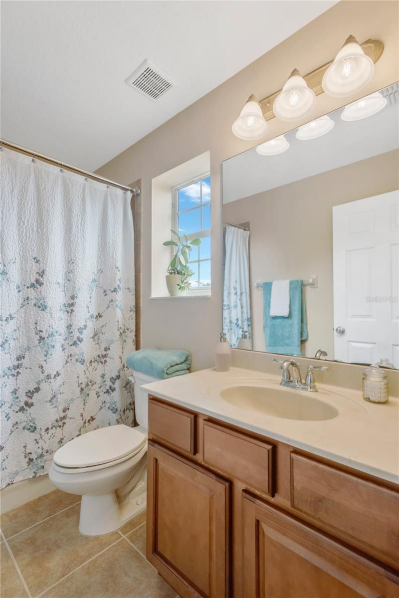 10859 Breaking Rocks Drive , Tampa, FL 33647 Photo