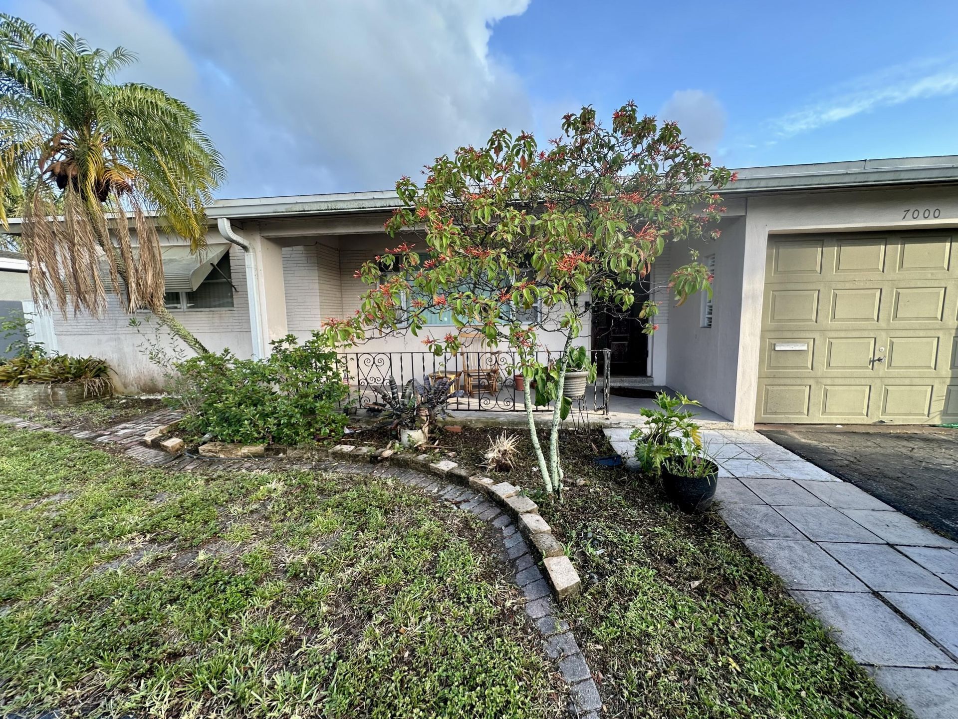 7000 SW 11th Street, Pembroke Pines, FL 33023 Photo