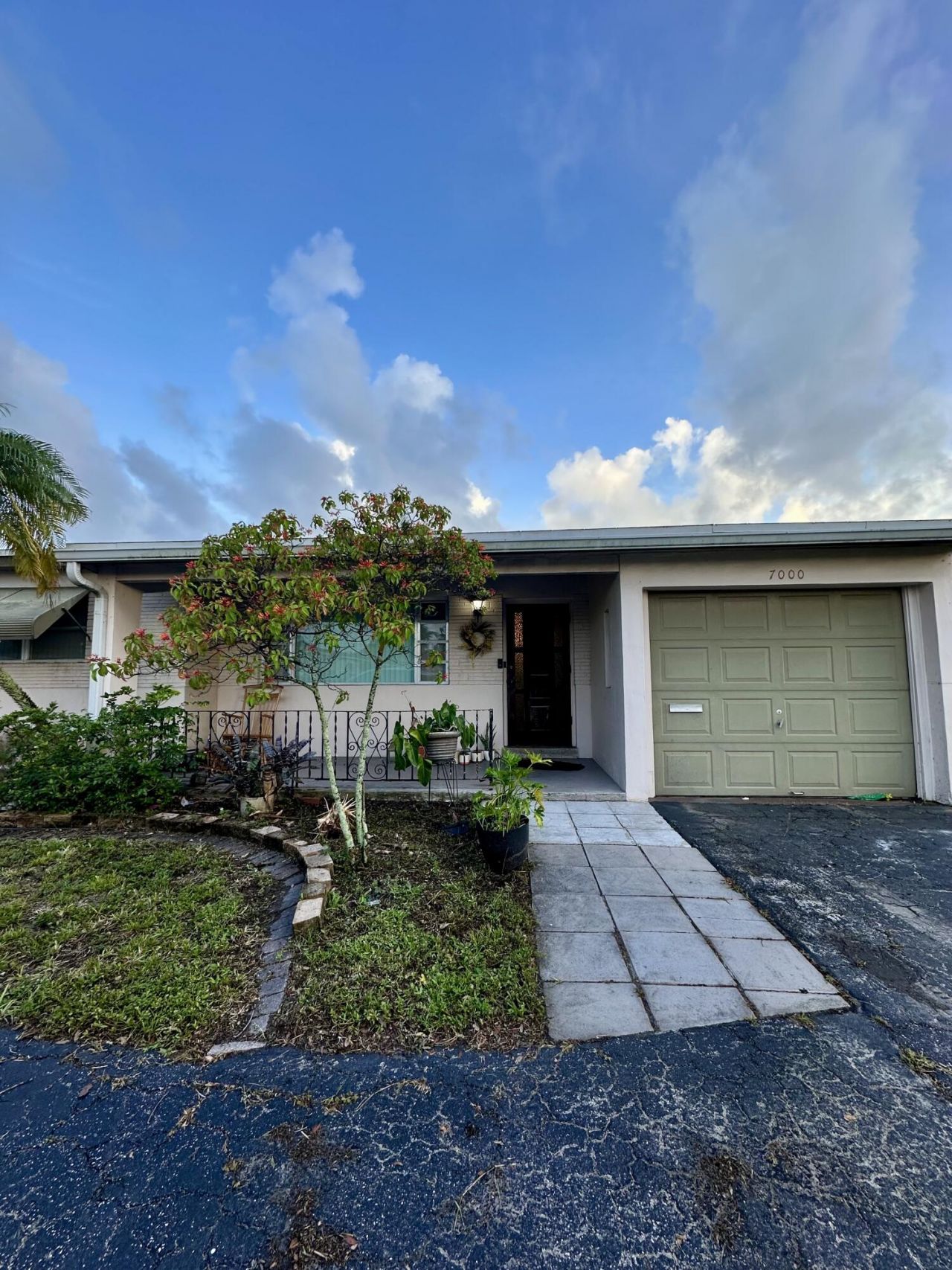 7000 SW 11th Street, Pembroke Pines, FL 33023 Photo