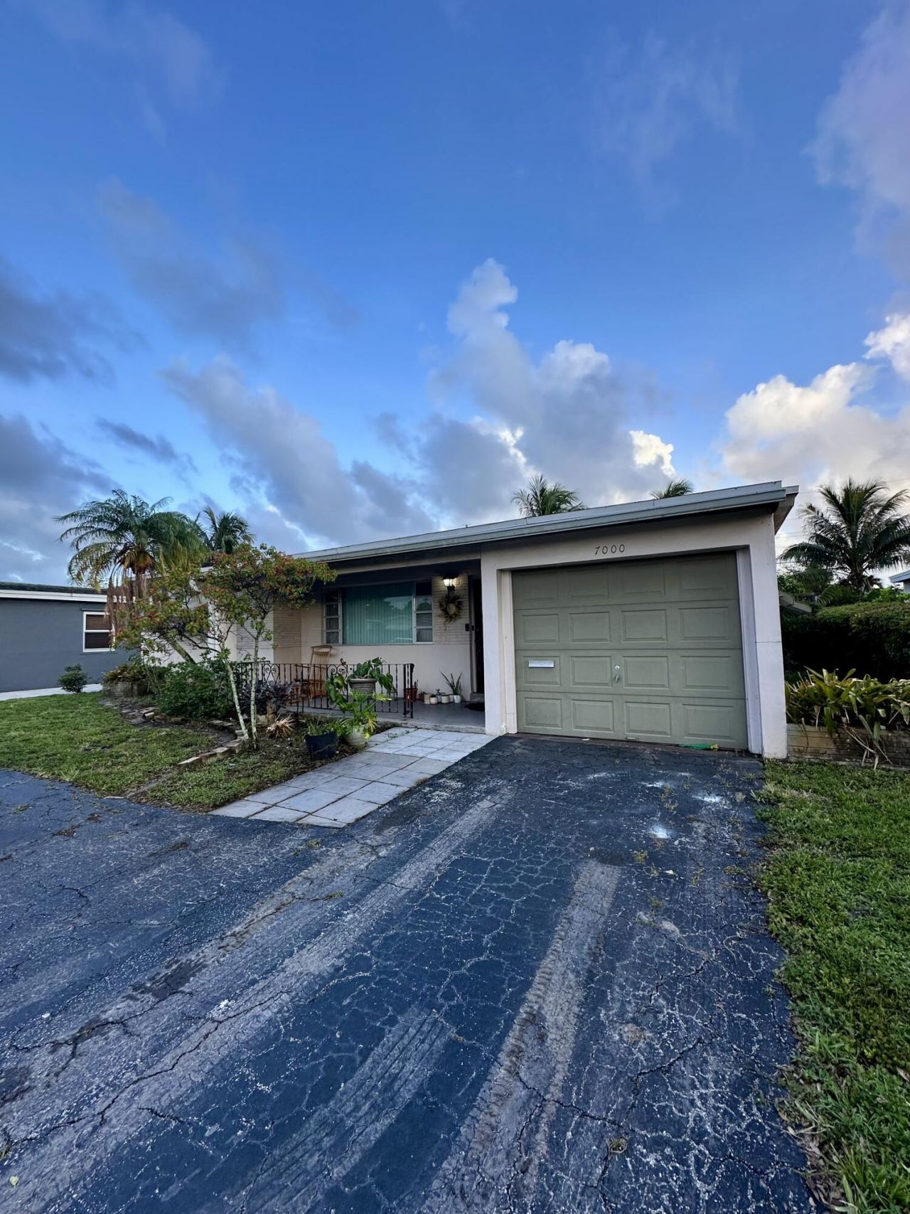 7000 SW 11th Street, Pembroke Pines, FL 33023 Photo