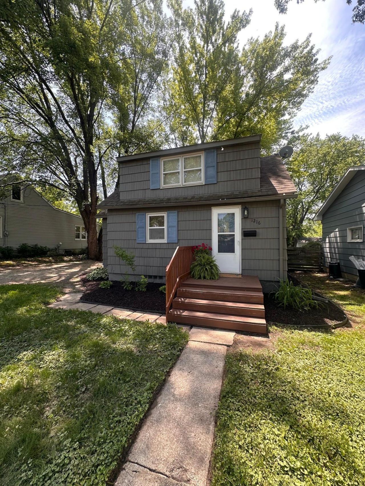 1216 5th Street SE, Rochester, MN 55904