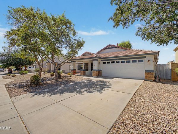 354 W DANA Drive, San Tan Valley, AZ 85143