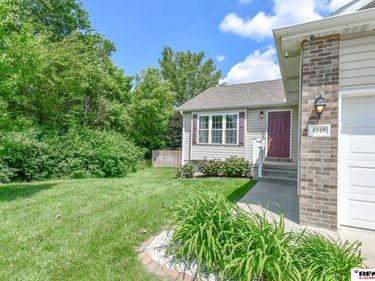 4548 W Ludwig Drive, Lincoln, NE 68528