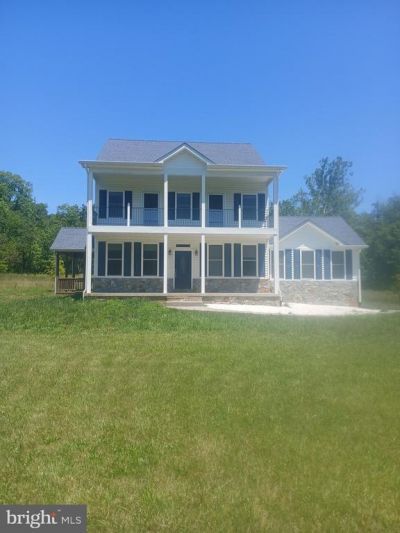 5201 CAROLYNS WAY, LINDEN, VA 22642