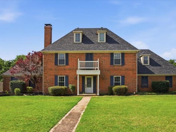 108 Stones Court, Waxahachie, TX 75165