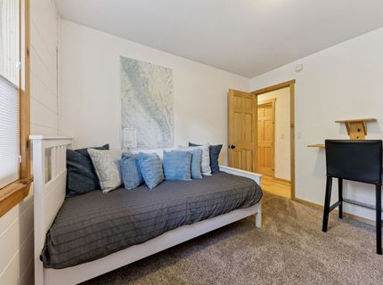 11054 Whitehorse Road, Truckee, CA 96161 Photo
