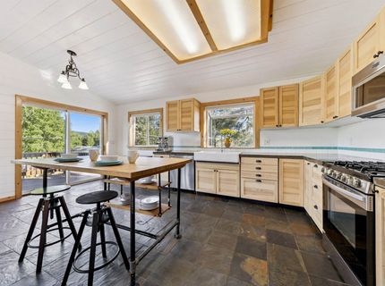 11054 Whitehorse Road, Truckee, CA 96161 Photo