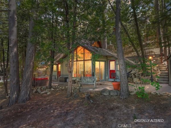 27596 Oak Knoll , Crest Park, CA 92326