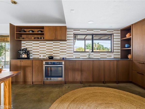 6381 Airway Avenue , Yucca Valley, CA 92284