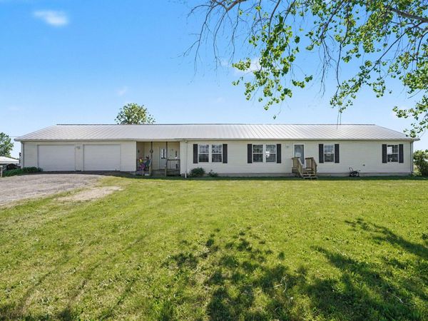 3325 Price Road, Ravenna, MI 49451