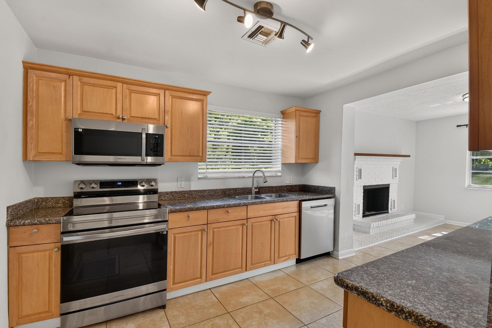 1317 Willow Road, West Palm Beach, FL 33406 Photo