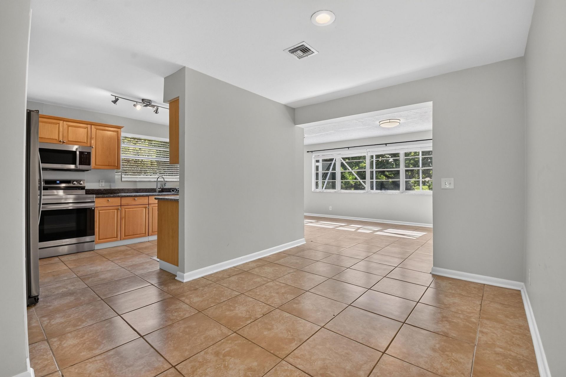 1317 Willow Road, West Palm Beach, FL 33406 Photo