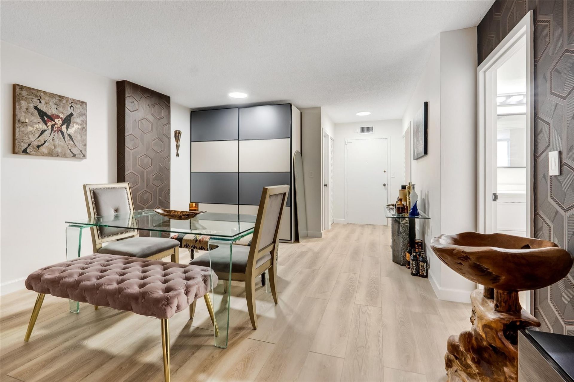 3140 S Ocean Drive, Unit 208, Hallandale Beach, FL 33009 Photo