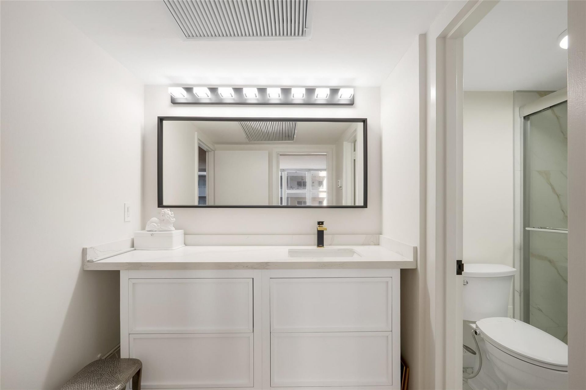 3140 S Ocean Drive, Unit 208, Hallandale Beach, FL 33009 Photo