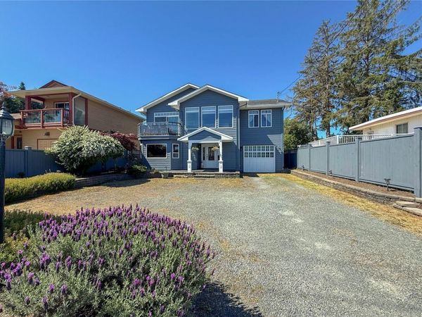 3264 Island Hwy S, Campbell River, BC V9W 1C9