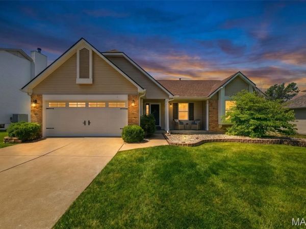 33 Georgetown Circle, O'Fallon, MO 63368