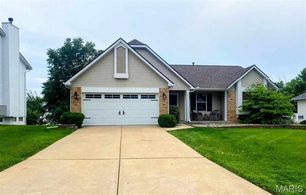 33 Georgetown Circle , O Fallon, MO 63368 Main Photo