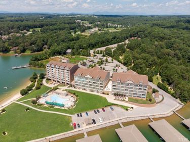1273 Graves Harbor Trail, Huddleston, VA 24104
