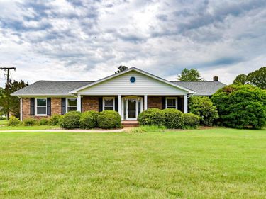 101 Merrywood Drive, Forest, VA 24551