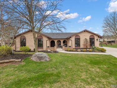 34765 Northland Drive, Livonia, MI 48152