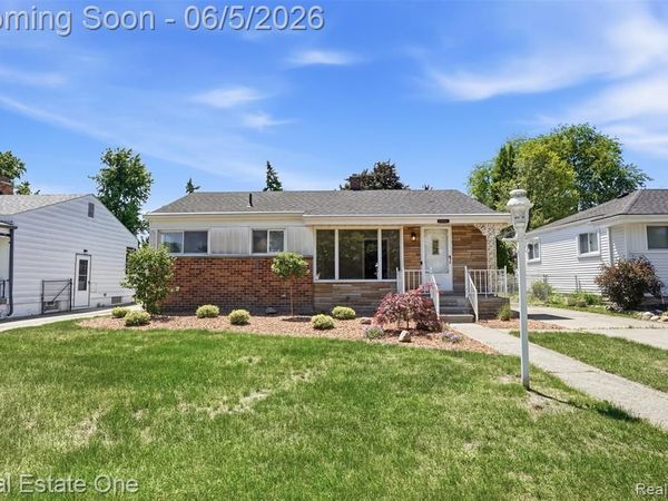 33441 Alta Street, Garden City, MI 48135