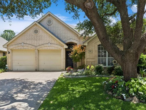 3516 Stone Creek Court, Fort Worth, TX 76137