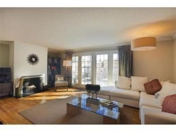 11 Oak Street, Unit 2, Wellesley, MA 02482