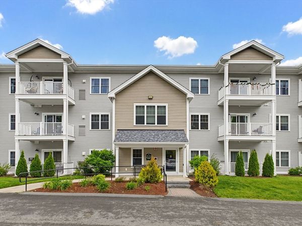 3307 Briarwood Vlg, Unit 3307, Clinton, MA 01510