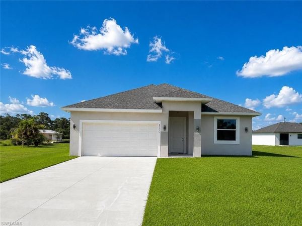 8006 Buttercup CIR , LABELLE, FL 33935