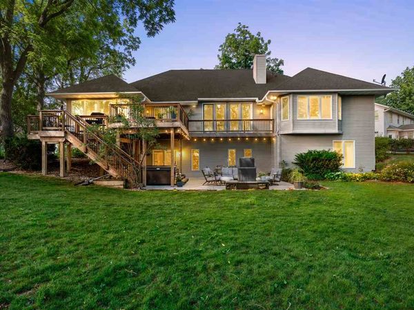 42 Kensington Court, Iowa City, IA 52245