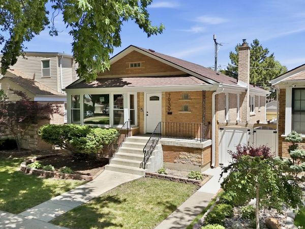 7939 S Saint Louis Avenue , Chicago, IL 60652
