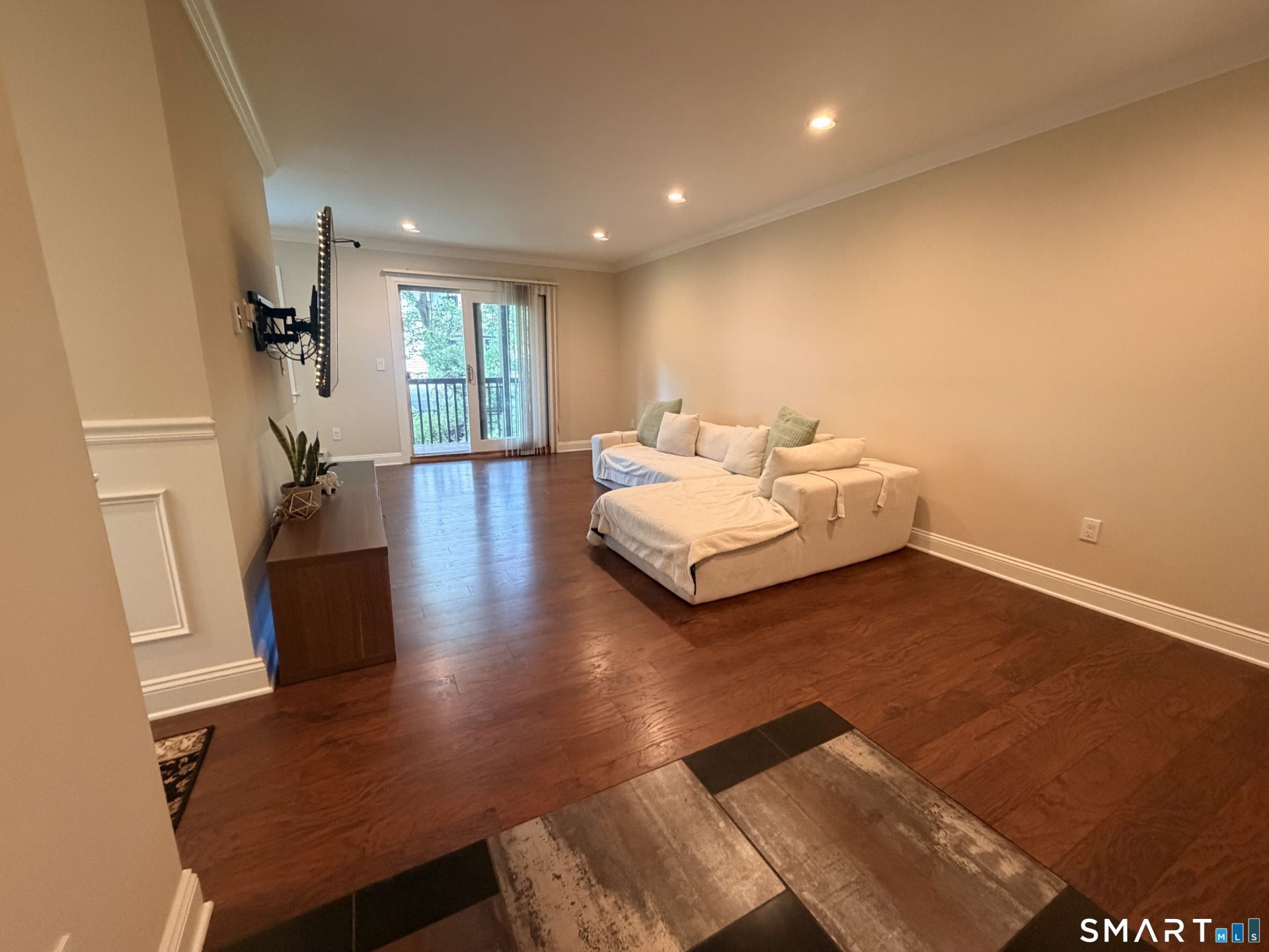 10 Scuppo, Unit A15, Danbury, CT 06811 Main Photo