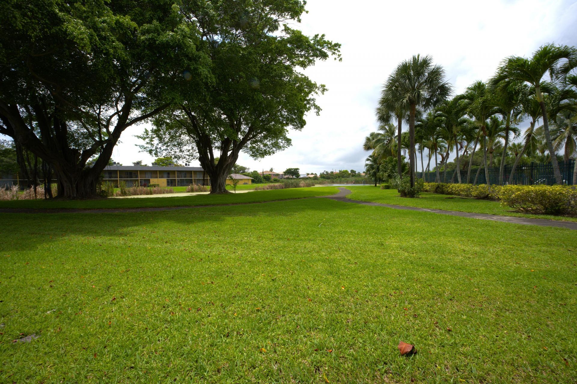 1617 Meadows Circle W, Boynton Beach, FL 33436 Photo