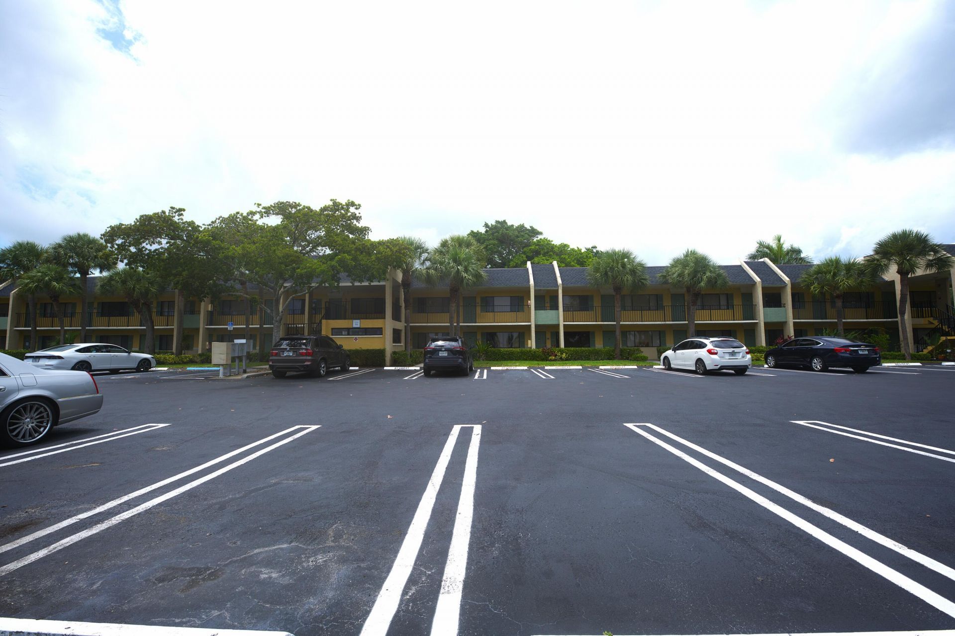 1617 Meadows Circle W, Boynton Beach, FL 33436 Photo