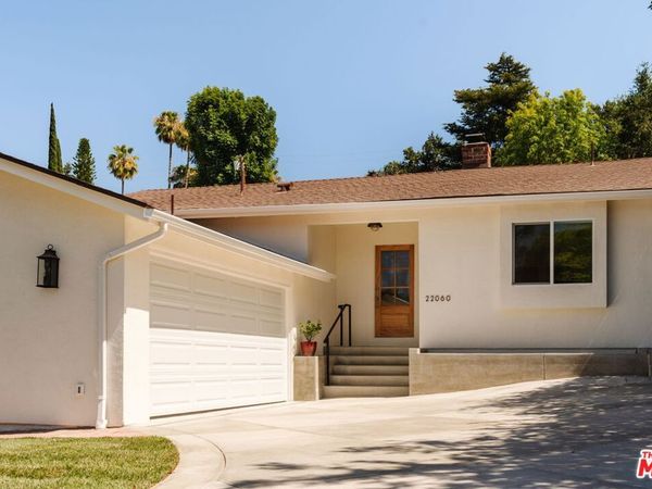 22060 Independencia Street , Woodland Hills, CA 91364