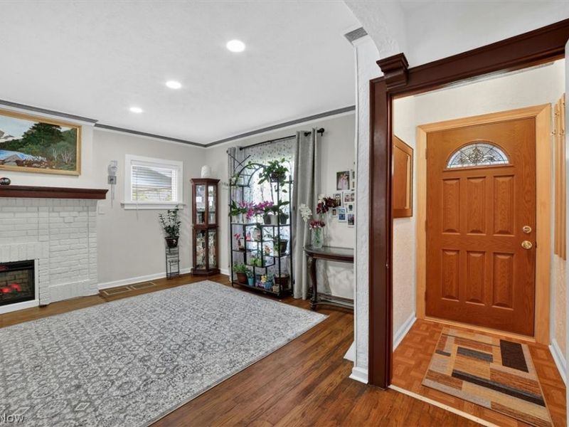 1066 Nela View Road, Cleveland Heights, OH 44112 Photo 4