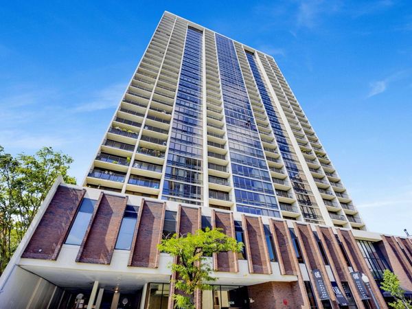 1636 N Wells Street , Unit 1605, Chicago, IL 60614