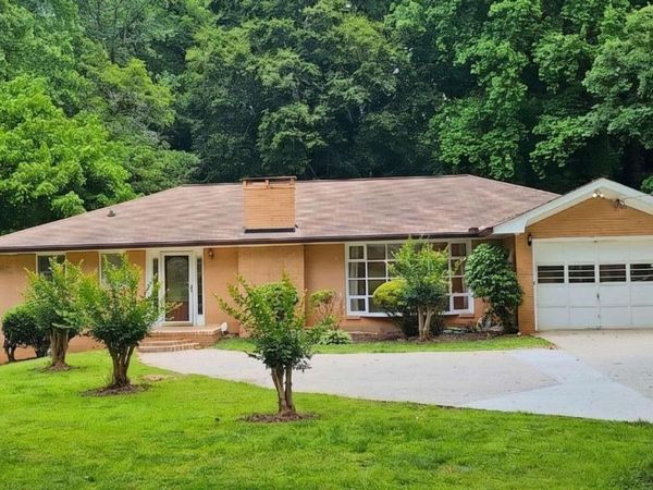 257 Chalmers Drive NW, Atlanta, GA 30318