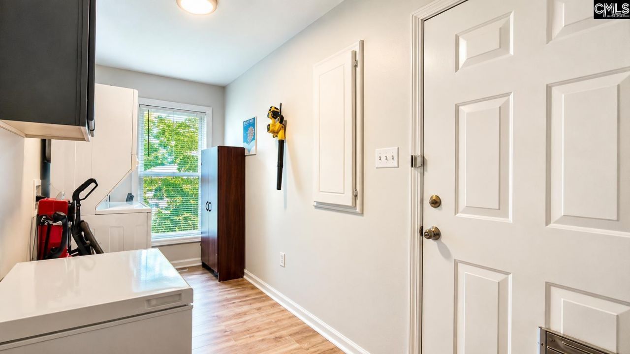 1612 Adella Street  Photo 11
