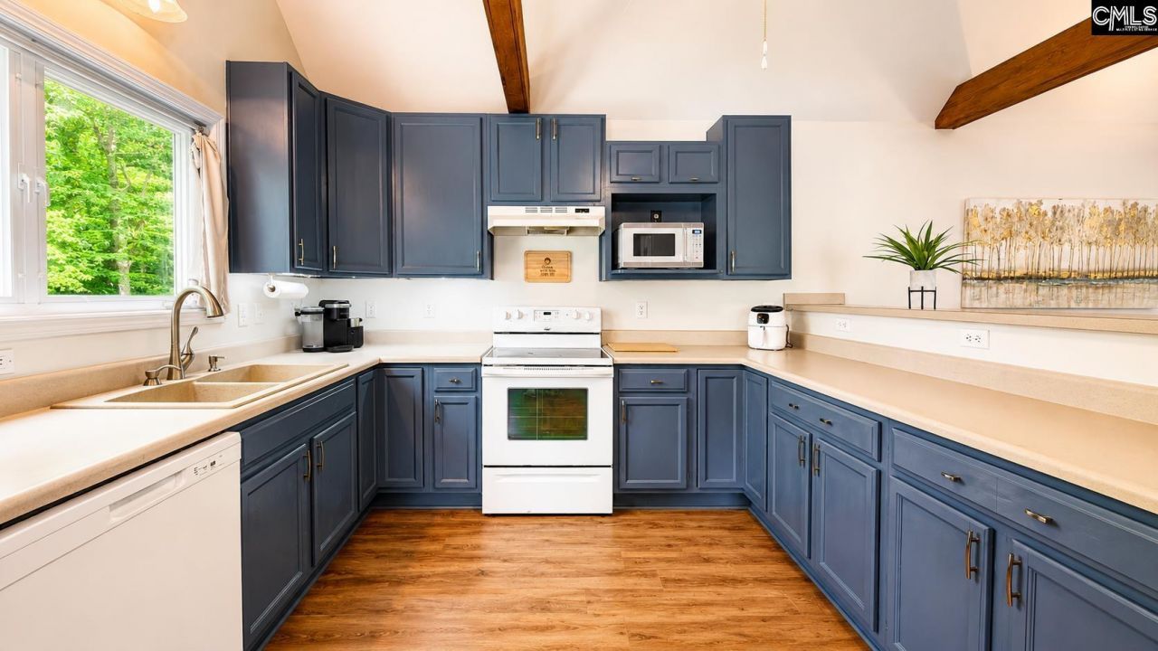 1612 Adella Street  Photo 13