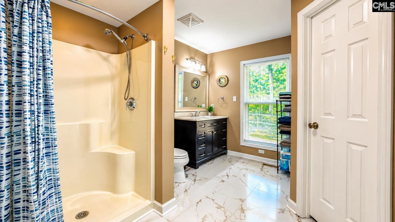 1612 Adella Street  Photo 24