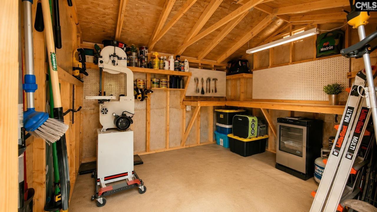 1612 Adella Street  Photo 29