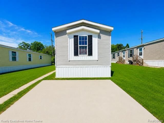 71597 Penny Court, Bruce Township, MI 48065 Main Photo