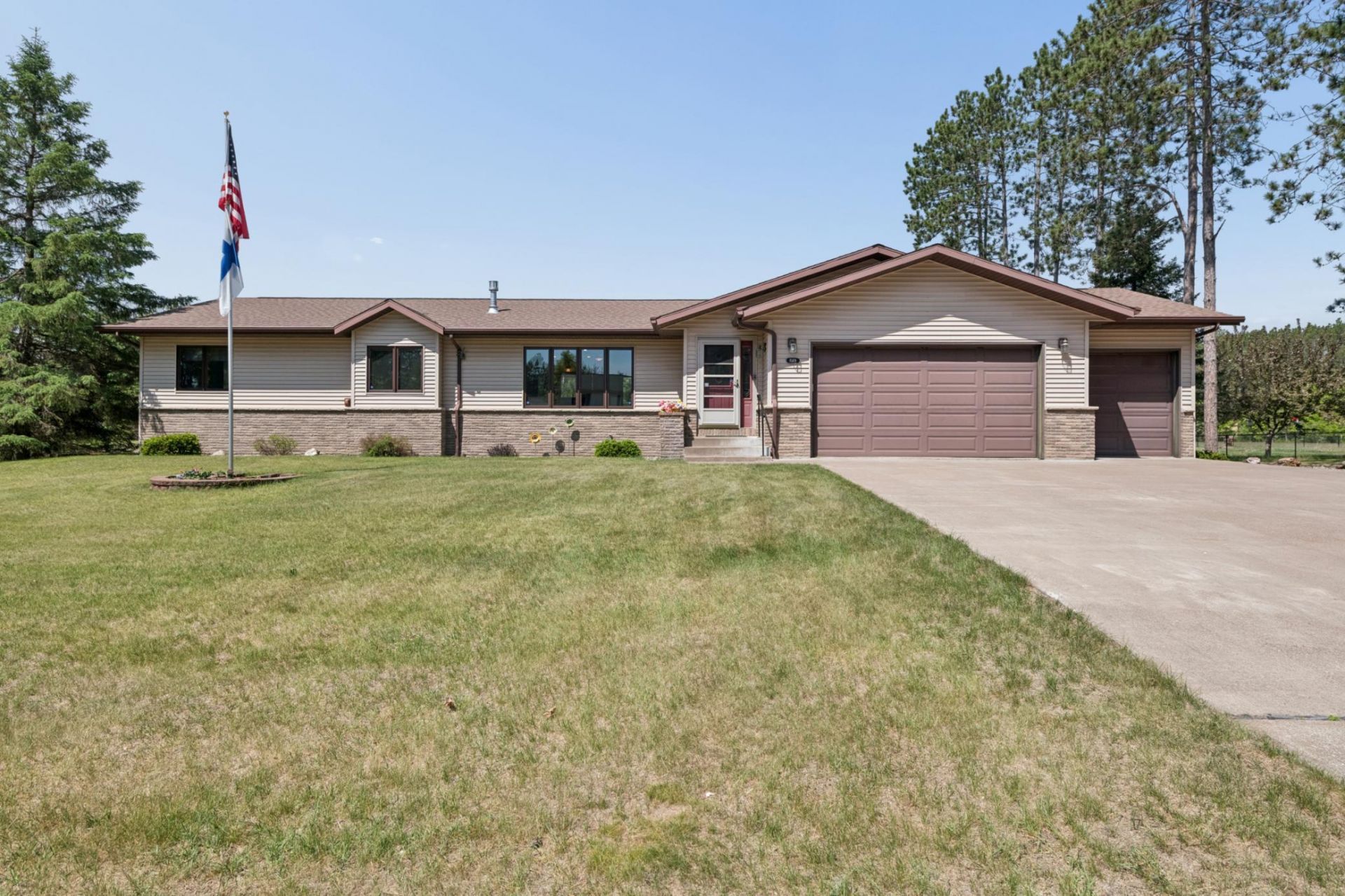 8149 Kandiyohi Lane , Willow River, MN 55795