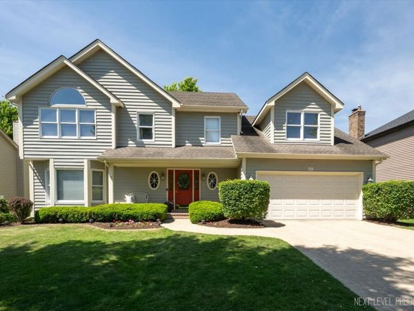 221 Breckenridge Drive , Aurora, IL 60504