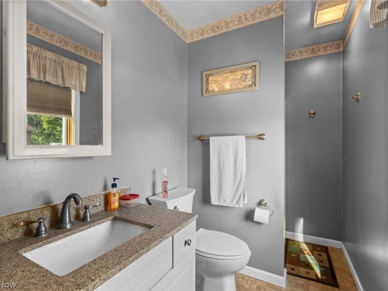 64243 Sand Hill Road, Bellaire, OH 43906 Photo 18