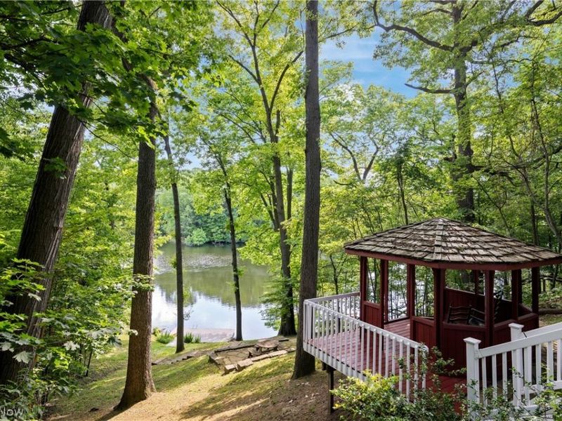 5942 Noreast Drive, Clinton, OH 44216 Photo 6