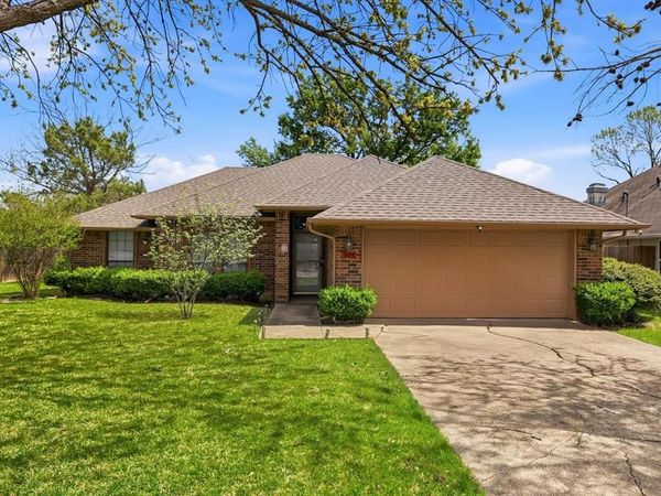 324 Bowie Street , Forney, TX 75126
