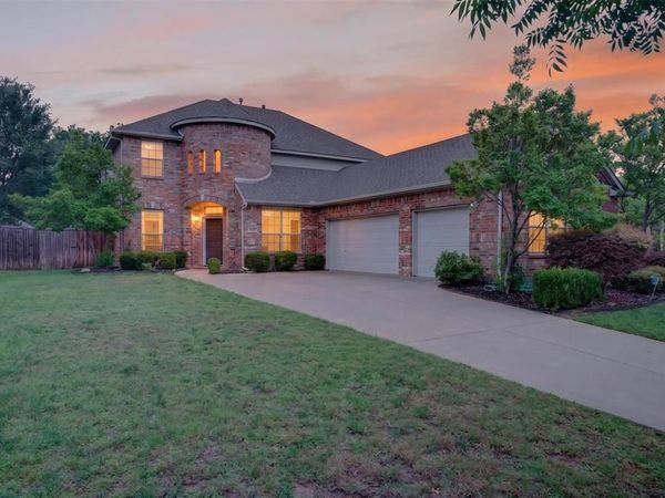 4845 Bellflower Way , Fort Worth, TX 76123
